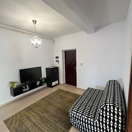 Ovidius Apartament Cisnadie Exterior photo