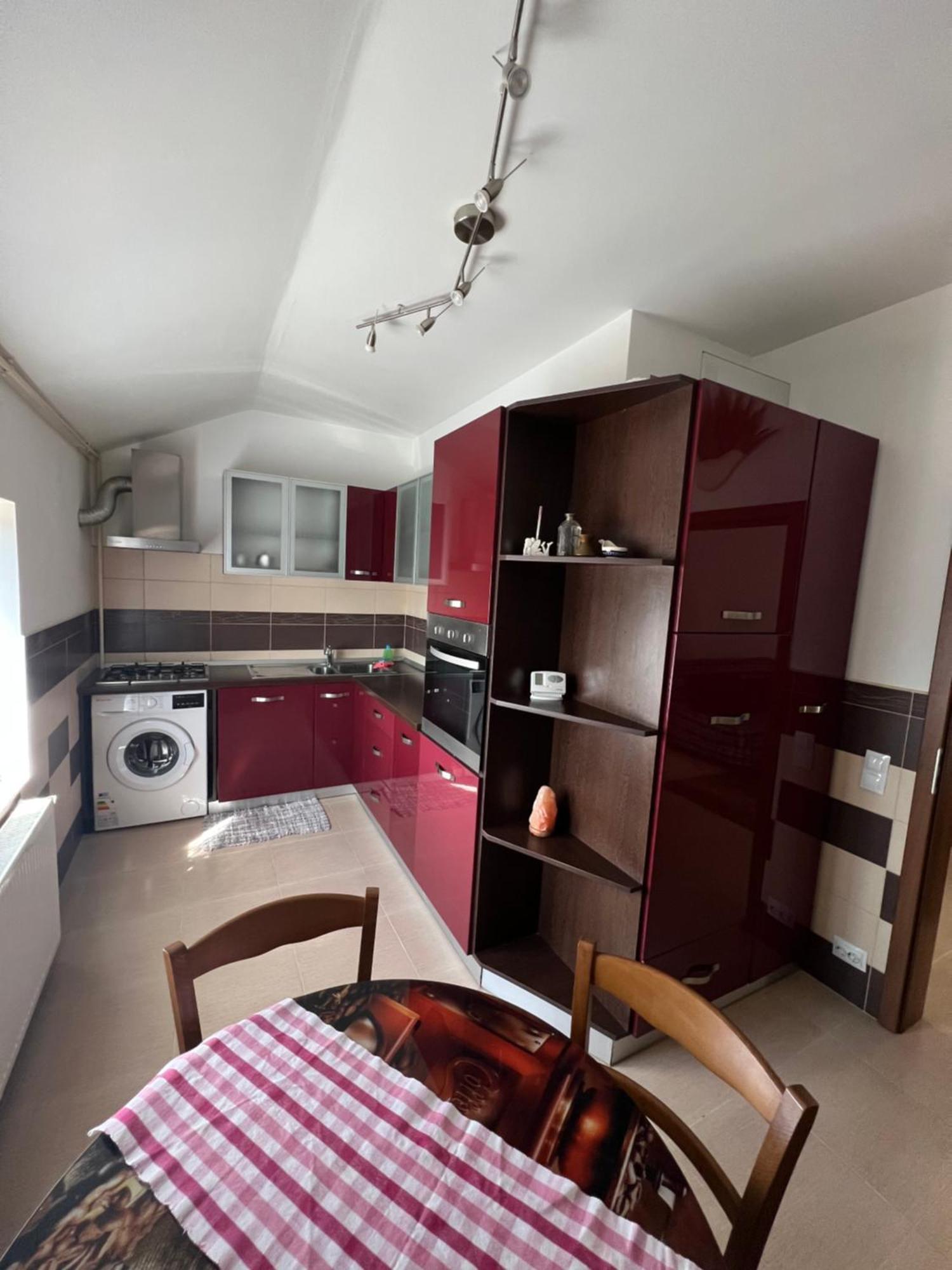 Ovidius Apartament Cisnadie Exterior photo